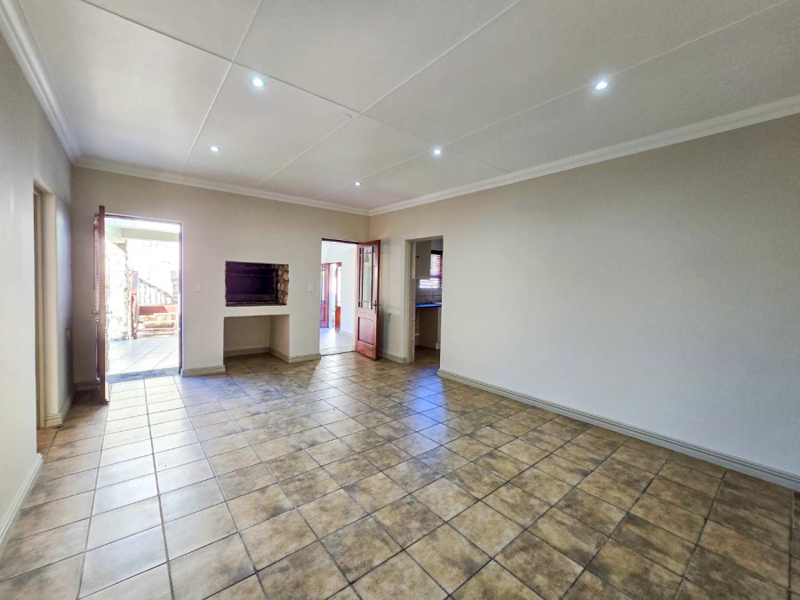4 Bedroom Property for Sale in Stilbaai Wes Western Cape